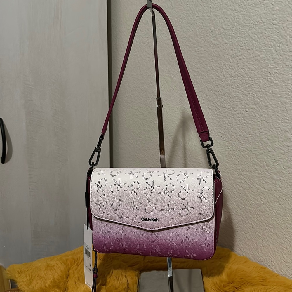 {NWT} $148 CALVIN KLEIN shoulder bag